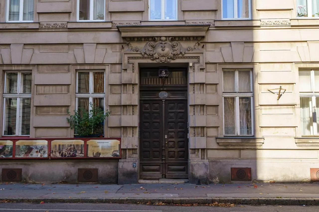 Vienna City Apartment University